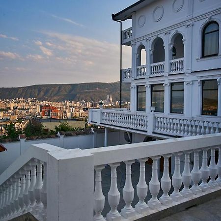 The Hilltop Skyline Hotel Tbilisi Buitenkant foto