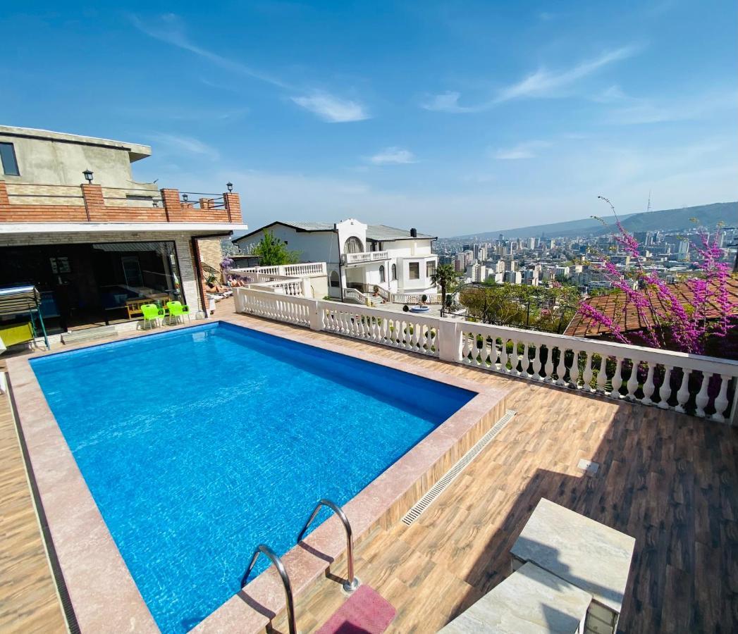 The Hilltop Skyline Hotel Tbilisi Buitenkant foto